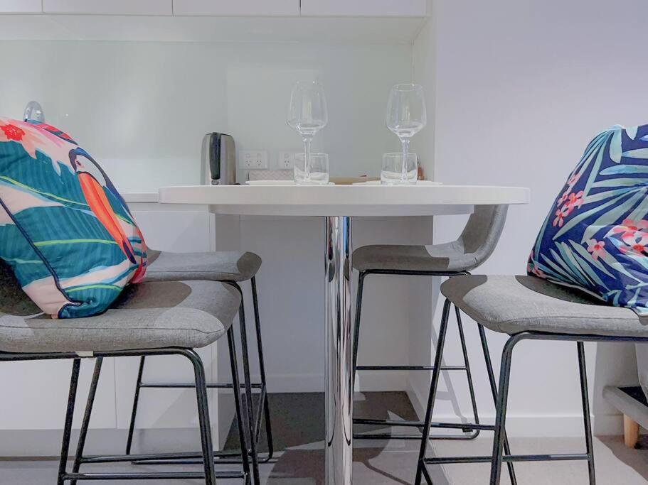 Amazing 2 Bedroom In Cbd! Brisbane Eksteriør billede