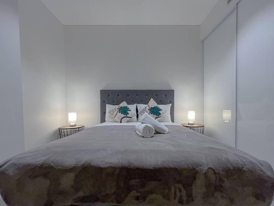 Amazing 2 Bedroom In Cbd! Brisbane Eksteriør billede