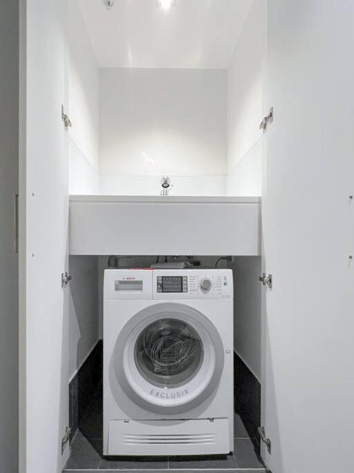 Amazing 2 Bedroom In Cbd! Brisbane Eksteriør billede