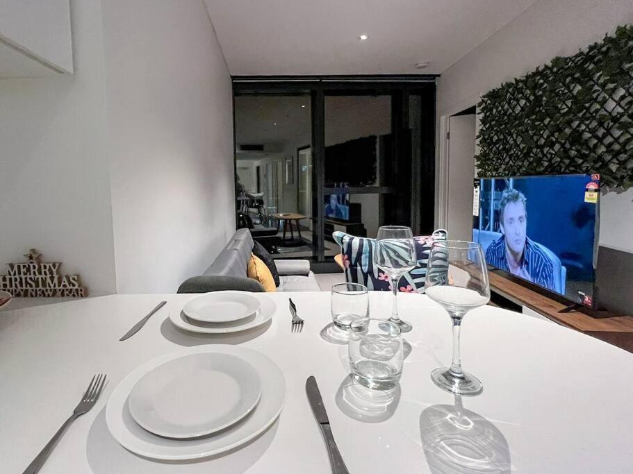 Amazing 2 Bedroom In Cbd! Brisbane Eksteriør billede