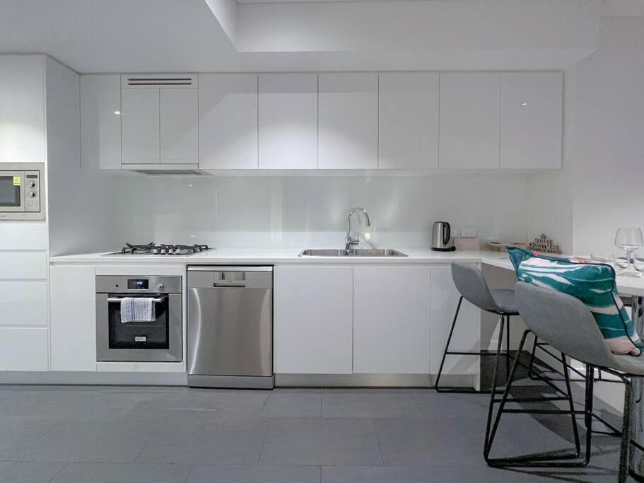Amazing 2 Bedroom In Cbd! Brisbane Eksteriør billede